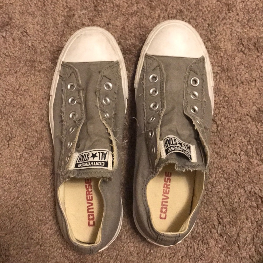 Converse, grey laceless.